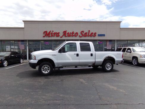 Used 2005 Ford F250 XLT AWD/4WD image 1