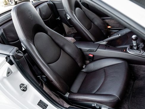 Used 2009 Porsche 911 Turbo image 37