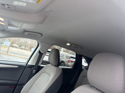 Used 2022 Ford Escape SE w/ Cold Weather Package image 24