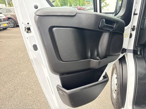 Used 2023 RAM ProMaster 3500 w/ Driver Convenience Group FWD image 16