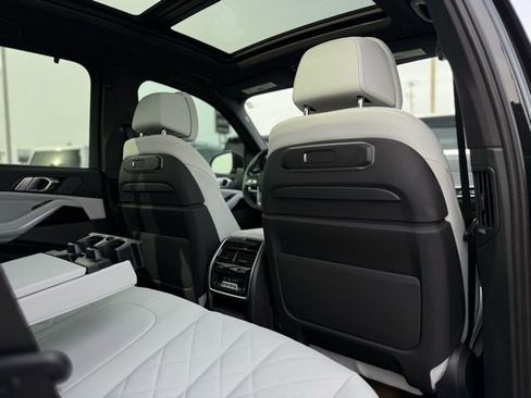 Used 2025 BMW X5 xDrive40i w/ Premium Enhanced Package image 25