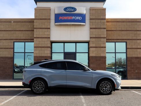 New 2025 Ford Mustang Mach-E Premium image 5