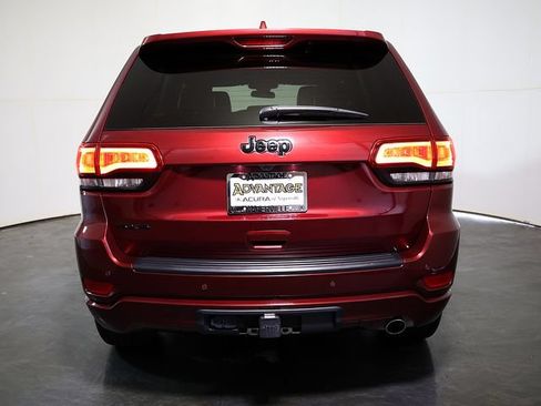 Used 2021 Jeep Grand Cherokee Laredo X AWD/4WD image 10