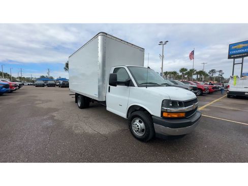 New 2024 Chevrolet Express 3500 Work Van w/ Power Convenience Package image 2