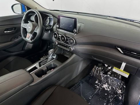 Certified 2025 Nissan Sentra SV image 35