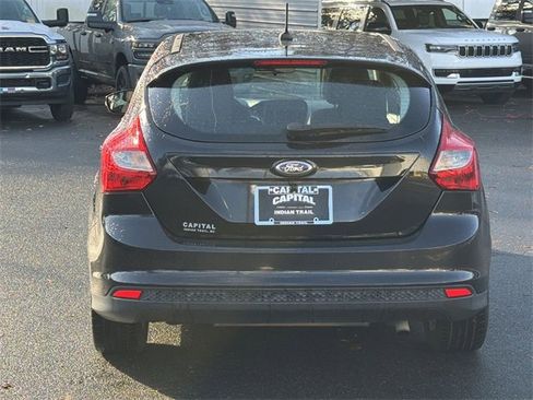 Used 2014 Ford Focus SE image 12