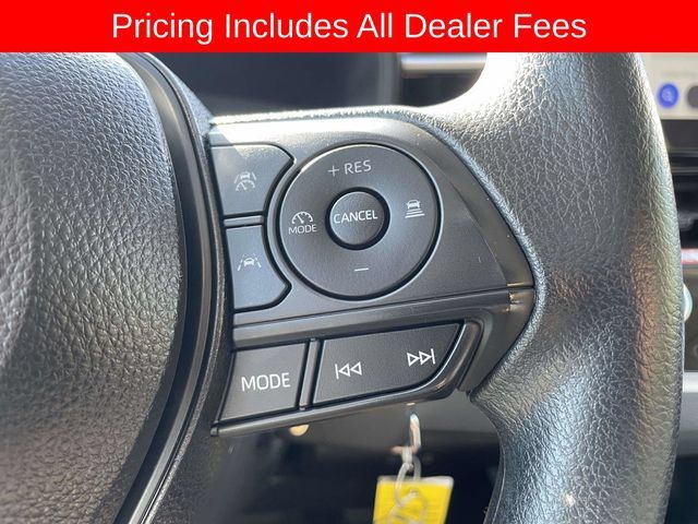 Used 2025 Toyota Corolla LE FWD image 28