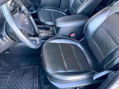 Used 2021 Ford Escape SEL image 16