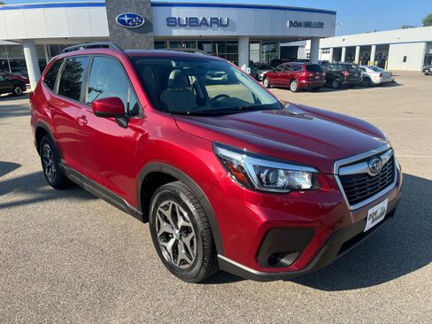 Used 2020 Subaru Forester Premium w/ Popular Package #1 AWD/4WD image 1