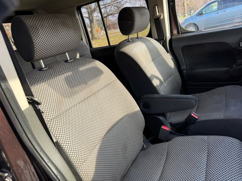 Used 2010 Nissan Cube 1.8 S Krom Edition w/ Interior Designer Pkg image 34