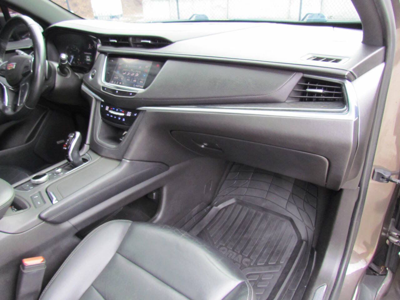 Used 2020 Cadillac XT5 Premium Luxury FWD image 18