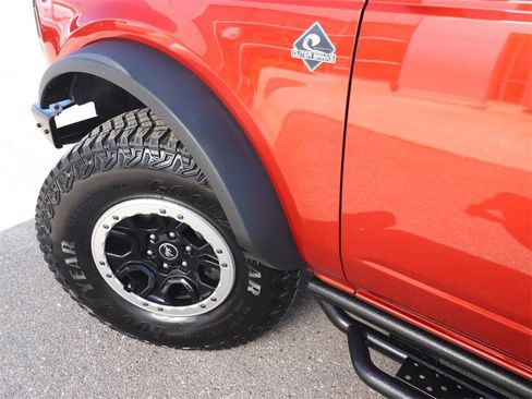 Certified 2022 Ford Bronco Outer Banks w/ Sasquatch Package image 3