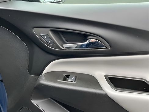 Certified 2024 Chevrolet Equinox LS image 32