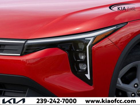 New 2025 Kia K4 LXS image 10