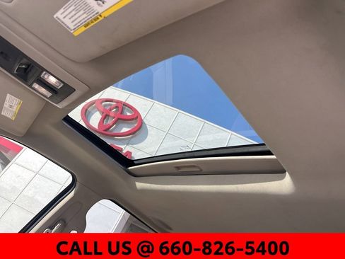 Used 2013 RAM 1500 Laramie w/ Convenience Group AWD/4WD image 15