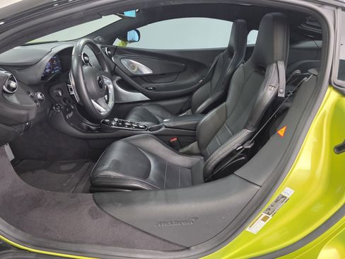 Used 2022 McLaren GT image 6