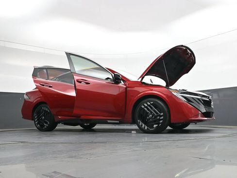 Certified 2026 Nissan Sentra SR w/ Floor Mat Package FWD image 52