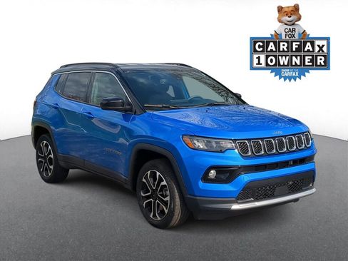 Used 2023 Jeep Compass Limited AWD/4WD image 2