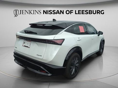 Certified 2024 Nissan Ariya FWD image 3