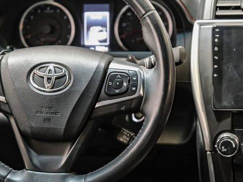 Used 2017 Toyota Camry SE image 26