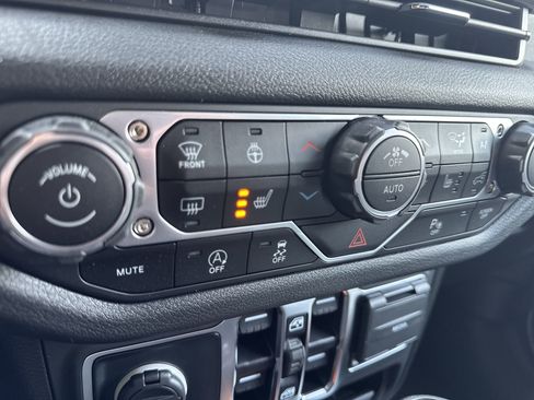 New 2025 Jeep Wrangler Sport S image 27