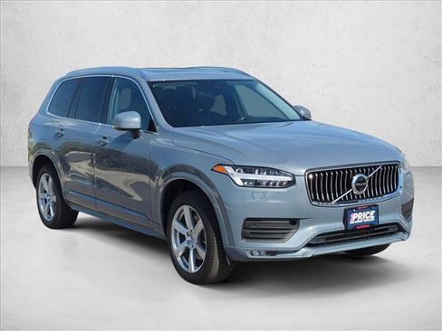 Used 2020 Volvo XC90 T6 Momentum AWD/4WD image 3