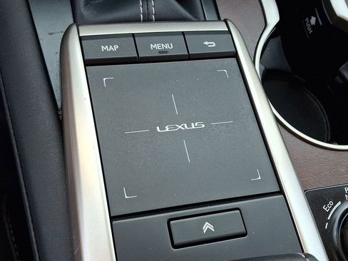 Used 2020 Lexus RX 350L Premium w/ Premium Package image 25