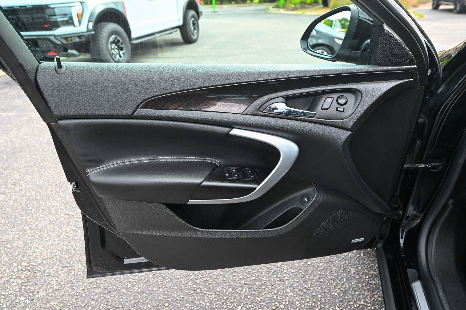 Used 2016 Buick Regal Premium FWD image 19
