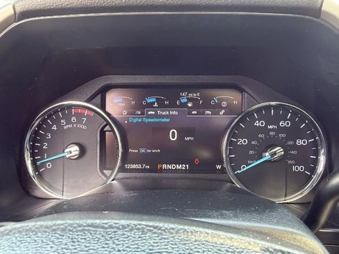 Used 2019 Ford F250 Lariat w/ Lariat Ultimate Package AWD/4WD image 18