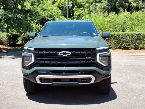New 2026 Chevrolet Suburban Z71 w/ Z71 Off-Road Package AWD/4WD image 2