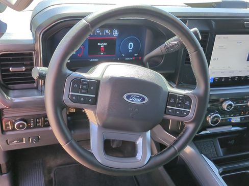 Used 2025 Ford F250 Lariat AWD/4WD image 18