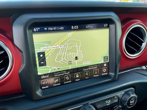 Used 2023 Jeep Wrangler Unlimited Rubicon w/ Cold Weather Group AWD/4WD image 38