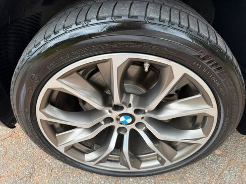 Used 2018 Mercedes-Benz E 300 image 8