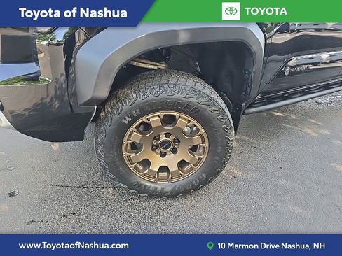 Used 2024 Toyota Tacoma 4x4 Double Cab Hybrid image 1