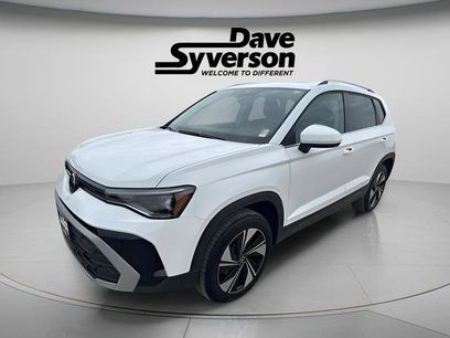 New 2025 Volkswagen Taos SE