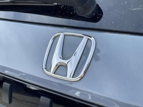 Used 2024 Honda Pilot TrailSport image 12