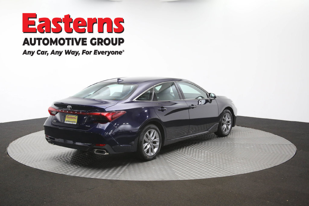 Used 2022 Toyota Avalon XLE w/ Moonroof Package FWD image 43