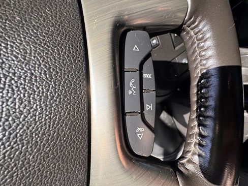 Used 2017 Chevrolet Express 3500 image 19