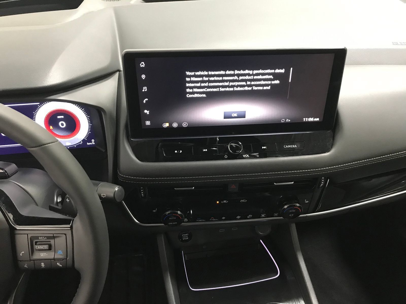 Used 2025 Nissan Rogue SL w/ Tech Package AWD/4WD image 7