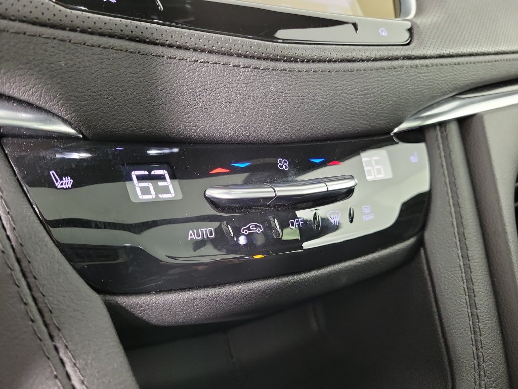 Used 2023 Cadillac XT5 Premium Luxury w/ Technology Package FWD image 29