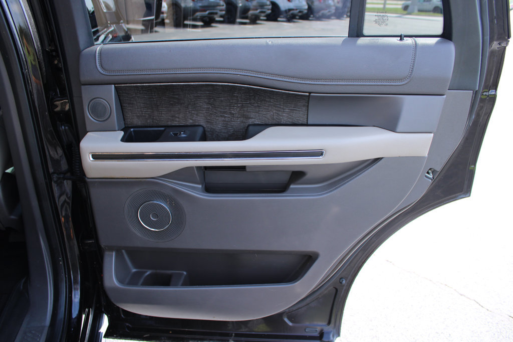 Used 2021 Ford Expedition Limited AWD/4WD image 20