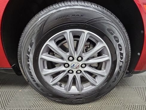 Used 2024 Buick Enclave Essence FWD image 47