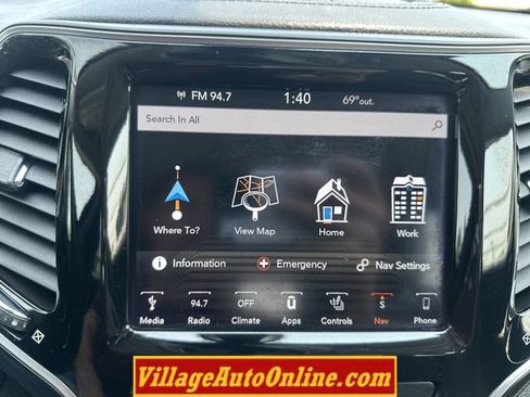 Used 2019 Jeep Cherokee Limited AWD/4WD image 20