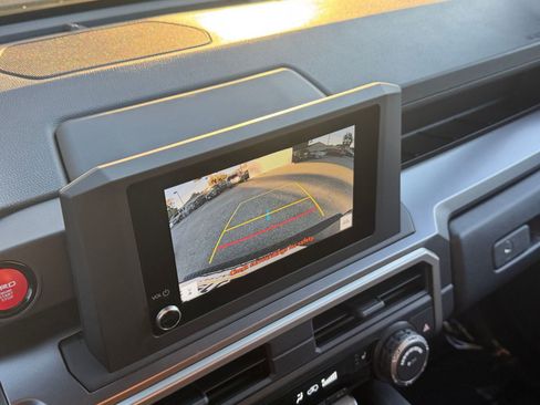 Used 2025 Toyota 4Runner TRD Off-Road image 17