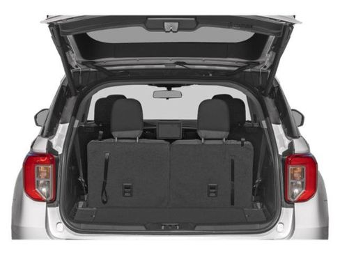 Used 2023 Ford Explorer XLT w/ Equipment Group 202A AWD/4WD image 11