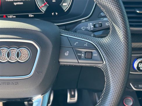 Used 2022 Audi SQ5 Prestige w/ Prestige Package image 16