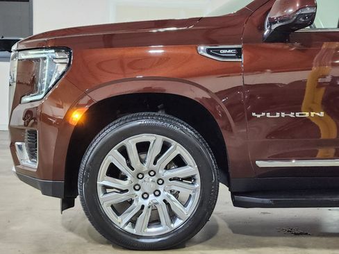 Used 2022 GMC Yukon SLT w/ SLT Premium Package RWD image 5