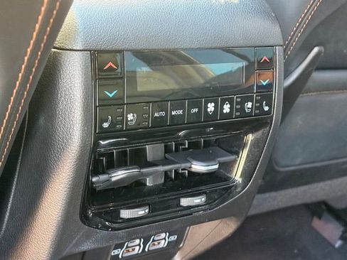 Used 2023 Jeep Grand Cherokee Summit AWD/4WD image 24