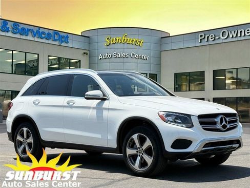 Used 2018 Mercedes-Benz GLC 300 4MATIC image 1