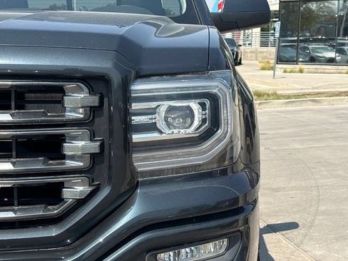Used 2018 GMC Sierra 1500 SLT AWD/4WD image 31